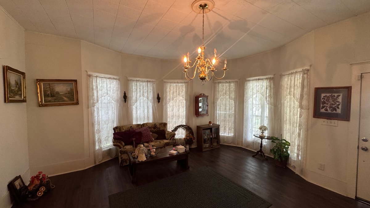 Image for 411 E. Church St, El Campo, TX 77437