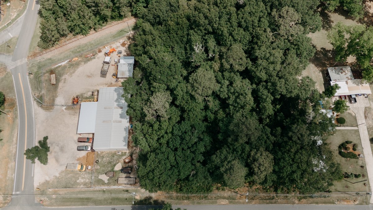 Image for Residential and Investment Real Estate in Worth and Tift County - The Estate of Henry Gordon Davis, Jr.