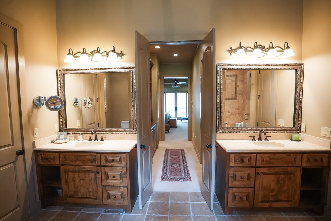 Image for Craftsman Style Luxury on Beautiful Lake Oconee 