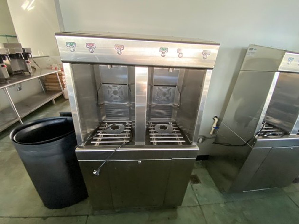 Image for Commercial Kitchen Closeout – High-Quality Beverage & Restaurant Equipment
