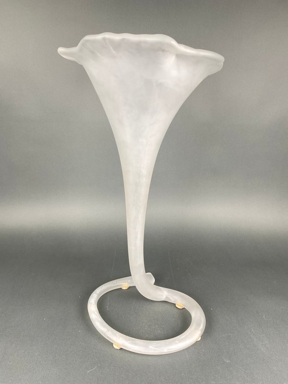 Image for February 2026 Gallery Auction Featuring Vintage Lighting, Fine Jewelry, Antiques, Artwork and More
