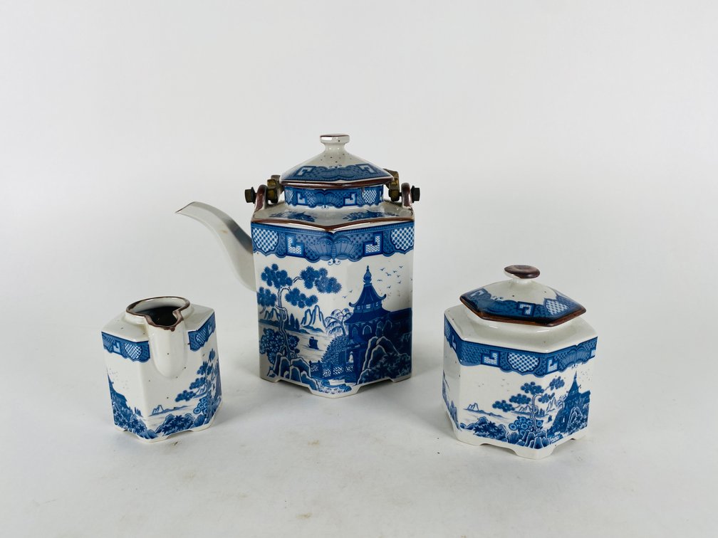 Image for May 2026 Combined Gallery Auction: Antiques, Collectibles and More