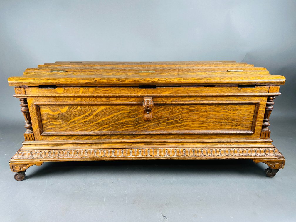 Image for July 2026 Gallery Auction Featuring Antique & Vintage Furniture, Art, Glassware, China, Jewelry & Decorative Accents