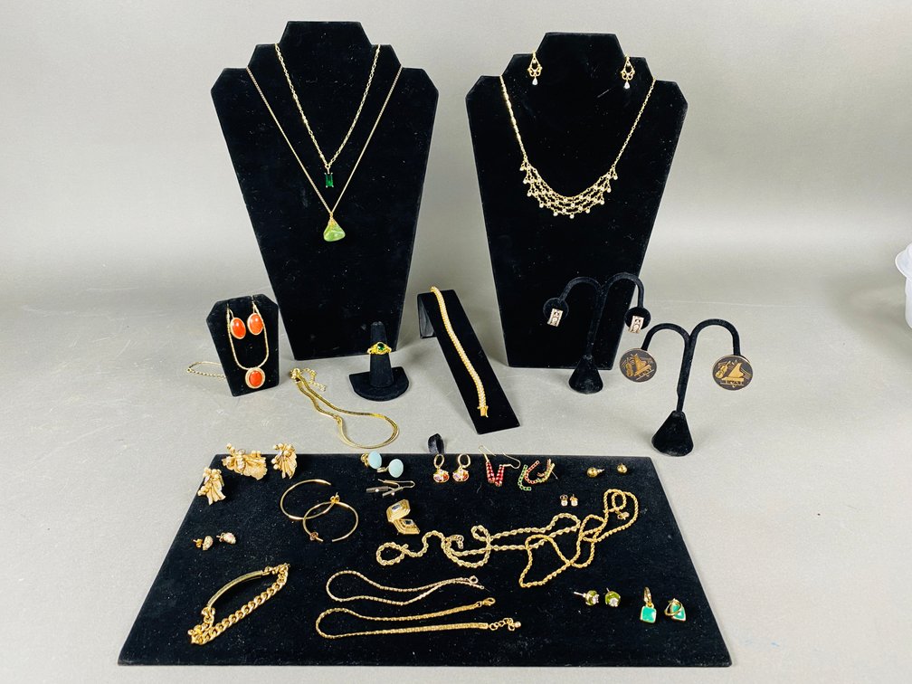 Image for July 2026 Gallery Auction Featuring Antique & Vintage Furniture, Art, Glassware, China, Jewelry & Decorative Accents