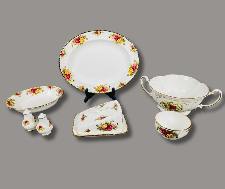 Image for August 2026 Gallery Auction Featuring Antique & Vintage Furniture, Art, Glassware, Porcelain & Home Décor