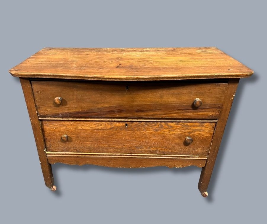Image for August 2026 Gallery Auction Featuring Antique & Vintage Furniture, Art, Glassware, Porcelain & Home Décor