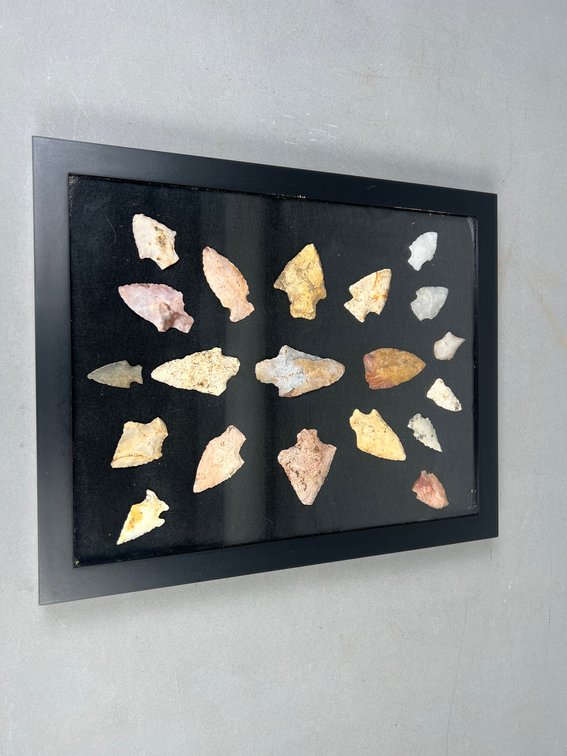 Image for September Combined Gallery Auction Featuring Antiques, Vintage Pottery, Glassware & Collectibles