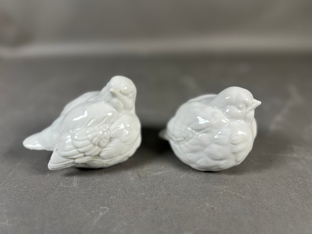 Image for October Gallery Auction Featuring Antiques, Pottery, Glassware, Collectibles & Fine Jewelry