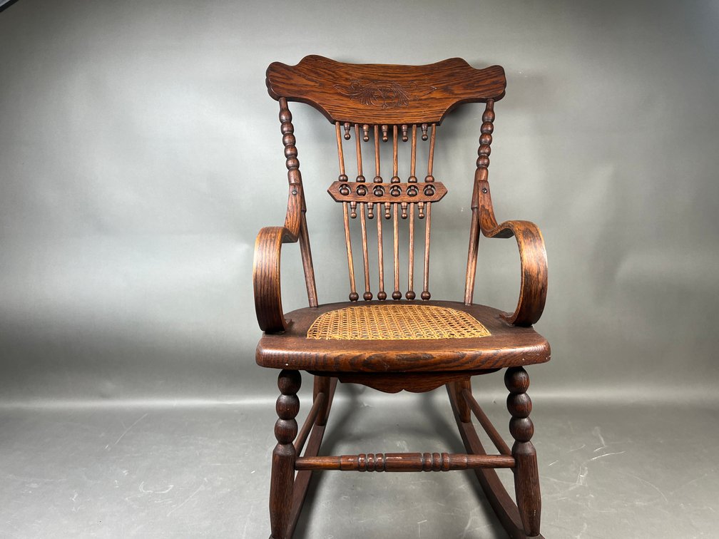 Image for October Gallery Auction Featuring Antiques, Pottery, Glassware, Collectibles & Fine Jewelry