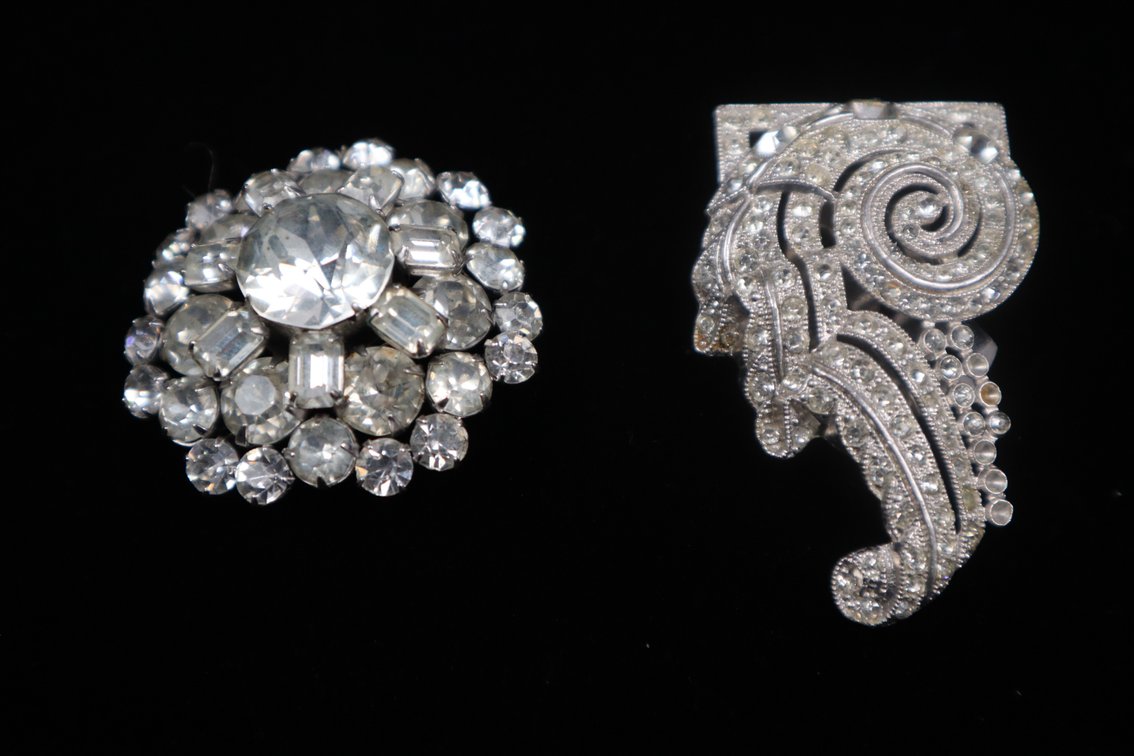 Image for October Gallery – Collectibles, Sports Memorabilia, Jewelry, Antiques, China, Furniture, and More!