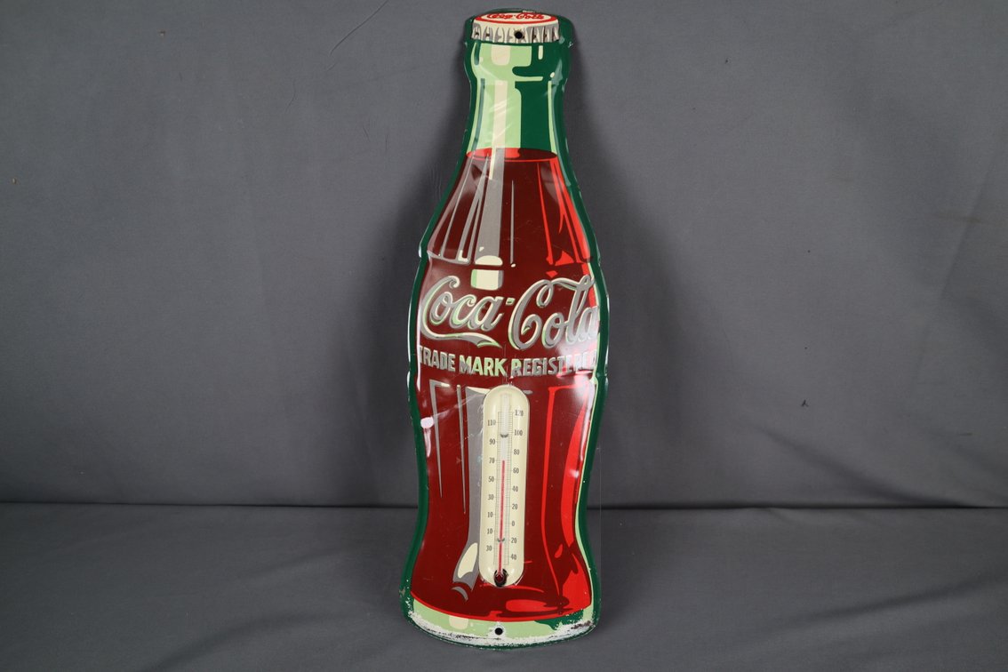 Image for January Gallery Auction – Vintage and Antique Collectibles, Furniture, Thermometers and More!