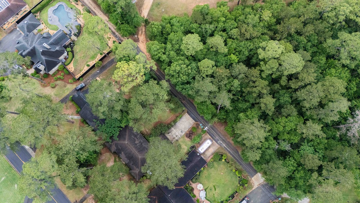 Image for Spacious 2,696 SqFt Brick Home on 0.735 Acres in Albany, GA