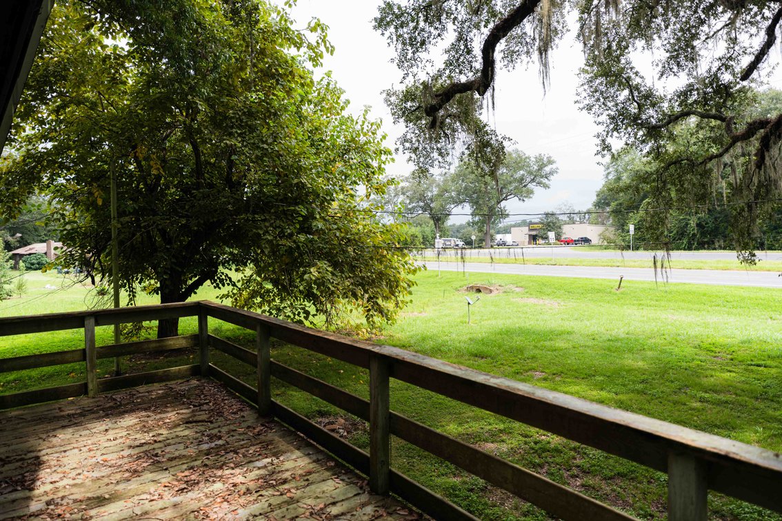 Image for Havana, Florida Investment Opportunity -- Home on 1 Acre