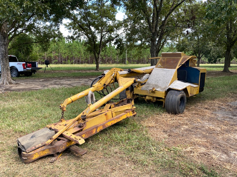 Image for Estate of Stacy and Wynette Suber Day 1 Featuring Equipment, Pottery, Boats, Sporting Goods and More