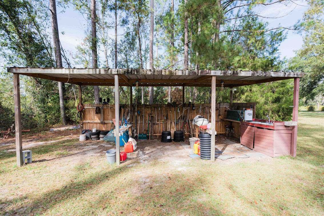 Image for 6.74+/- Acres and Home on Miller Bridge Road, Northern Lowndes County