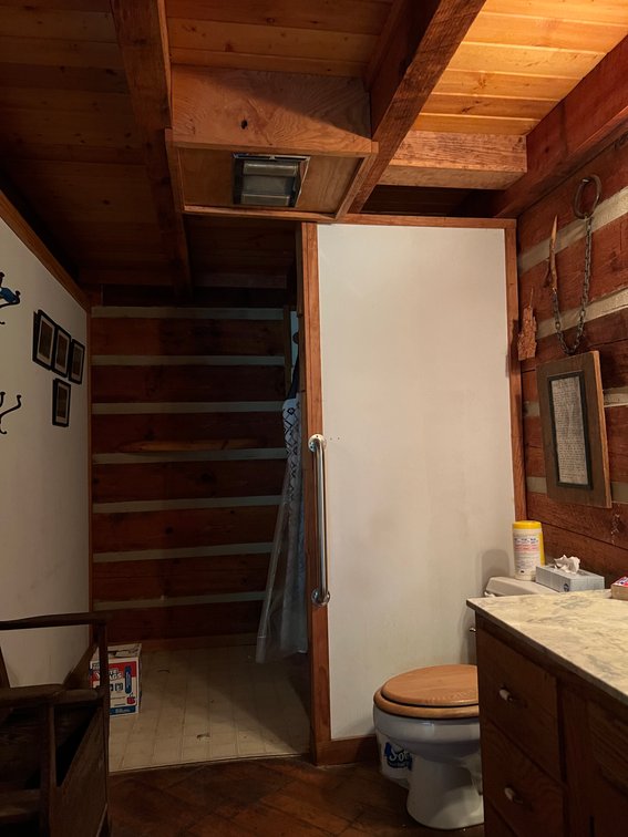 Image for Raiford Commissioner's Sale: House & Acreage in Orchard Mountain
