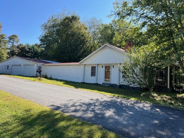 Executor’s Auction – 2BR House & Multi-Bay Garage on Corner Lot