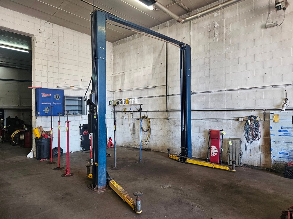 Image for Auto Repair Shop Tools & Equipment