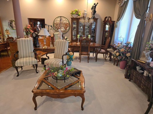 Image for Grand Estate: Collection of Fine Home Decor, Antiques & Treasures