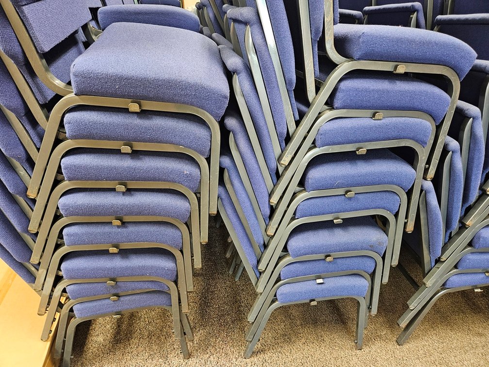 Image for 400 Auditorium/Sanctuary Chairs