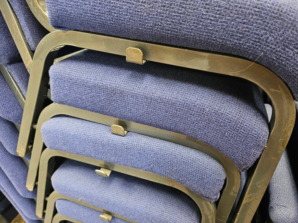 Image for 400 Auditorium/Sanctuary Chairs