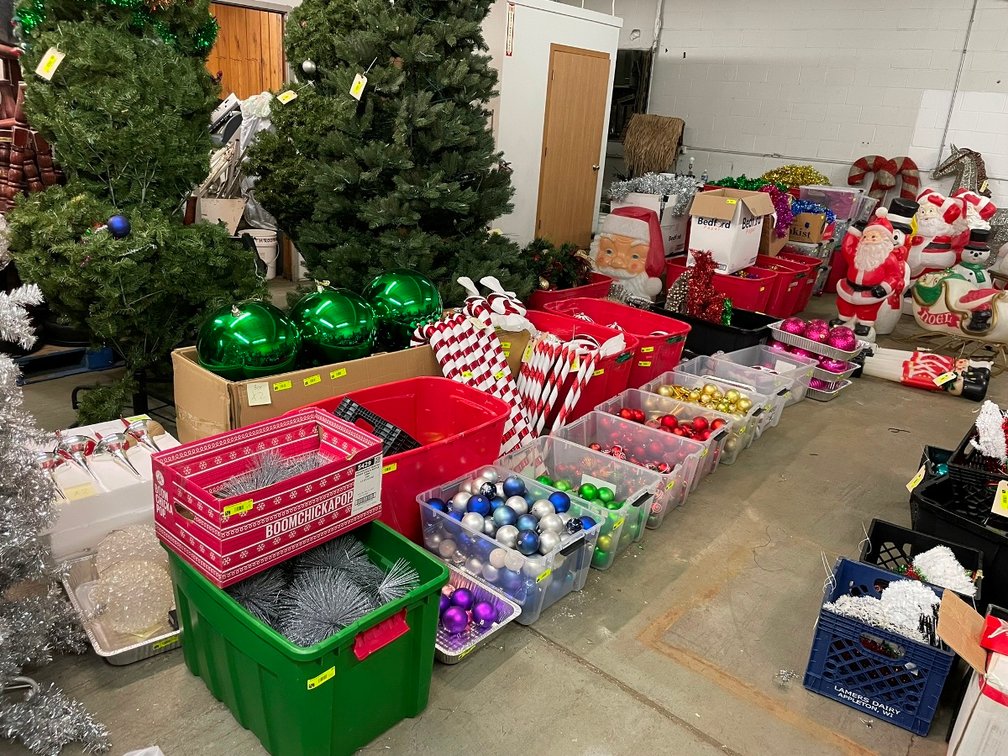 Image for Psycho Suzi's Christmas and Holiday Decor Plus More