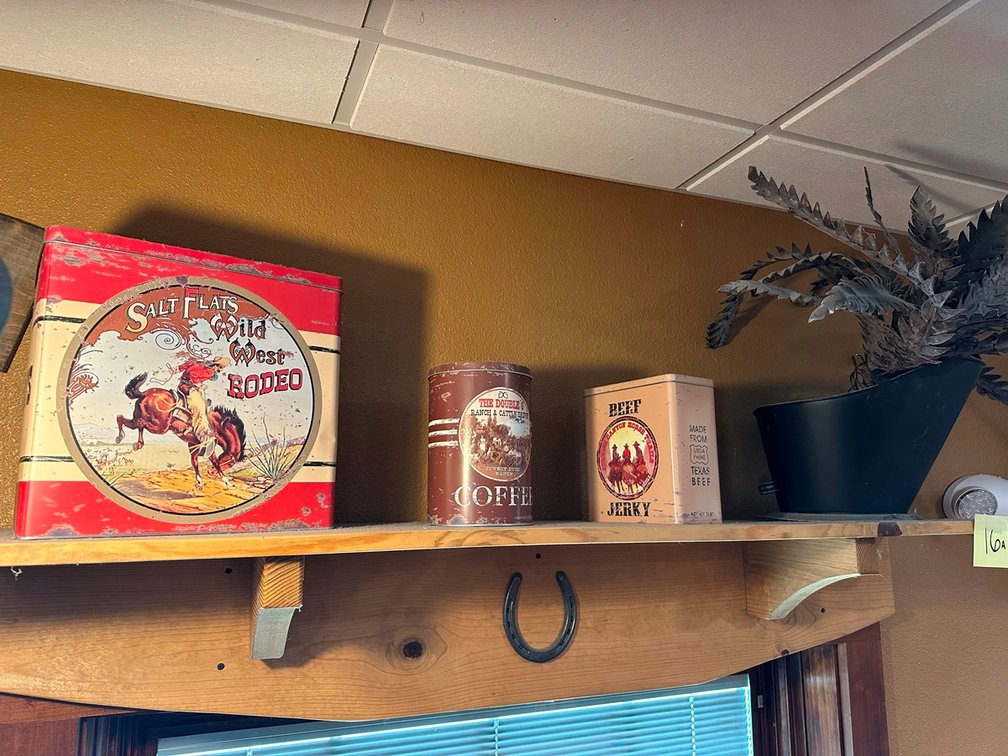 Image for Pizza Ranch Decor & More