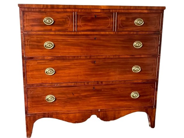 Image for AUGUST Discovery online estate auction