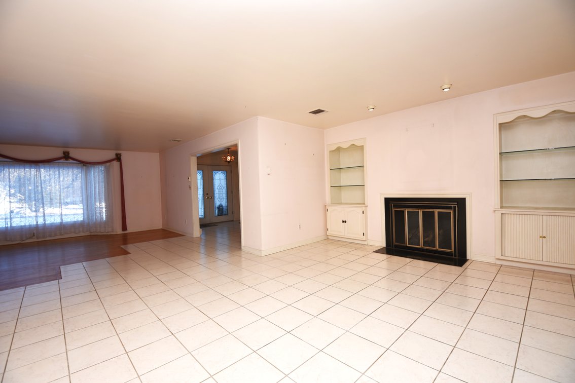 Image for Sold! Real Estate For Auction | 1850 Briarcliff Terrace, Allentown, PA 18103 | March 26, 2026 at 4:00 PM