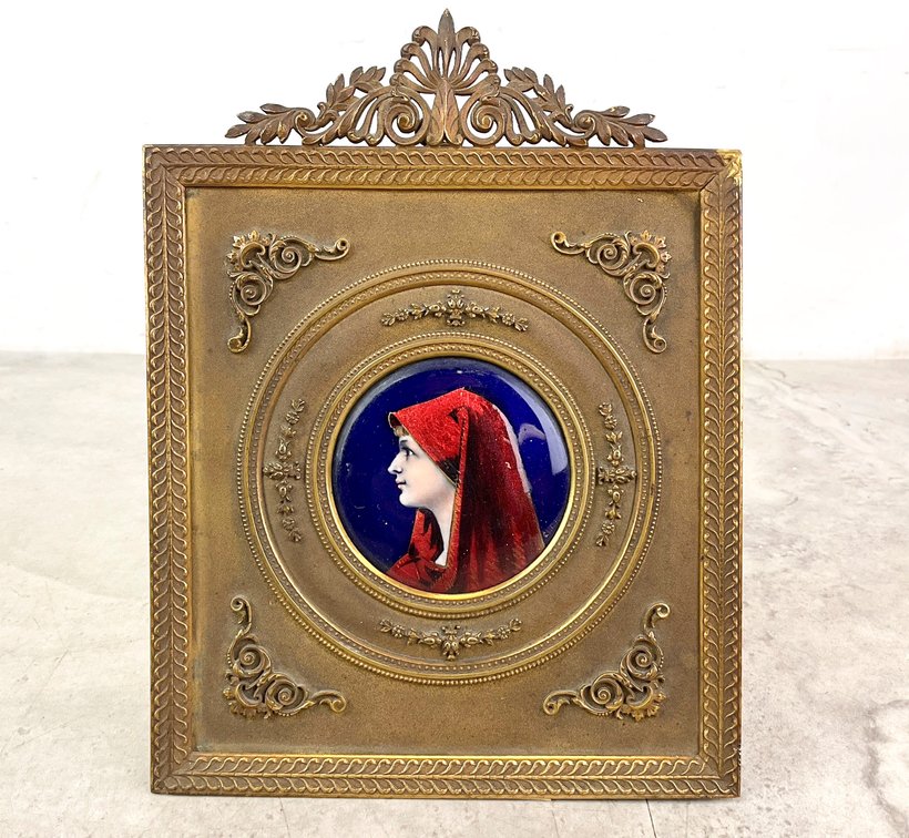 Image for Home & Decor | April 23, 2026 at 8:00 PM