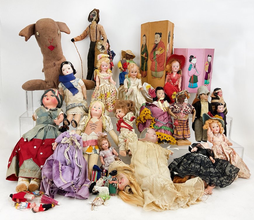 Image for Vintage Collectibles | August 12, 2026 at 7:00 PM