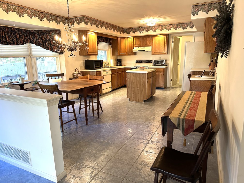 Image for Sold! Real Estate For Auction | 2801 Denbeigh Drive, Hatfield, PA 19440 | December 11, 2025 at 4:00 PM
