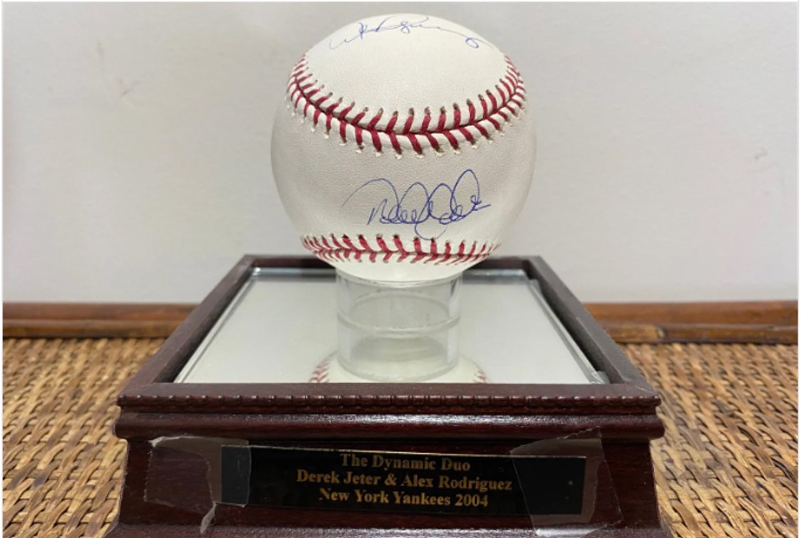 Image for Iconic Sports and Memorabilia Auction