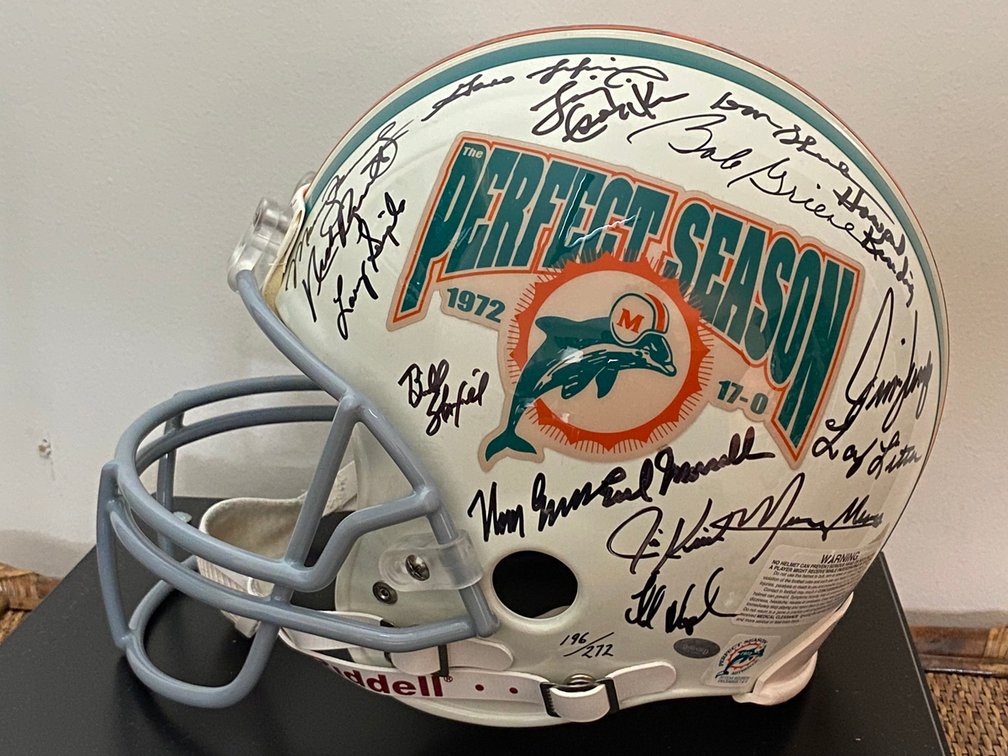 Image for Iconic Sports and Memorabilia Auction