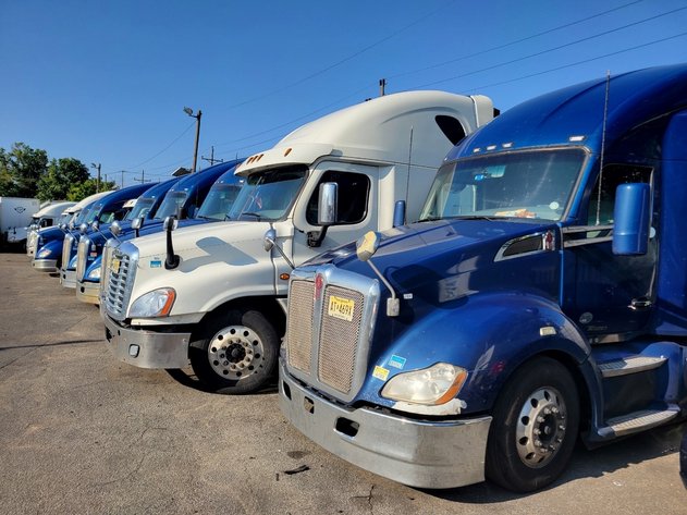 Highway Truck Tractors & (200) 53' Tandem Axle, Van Trailers