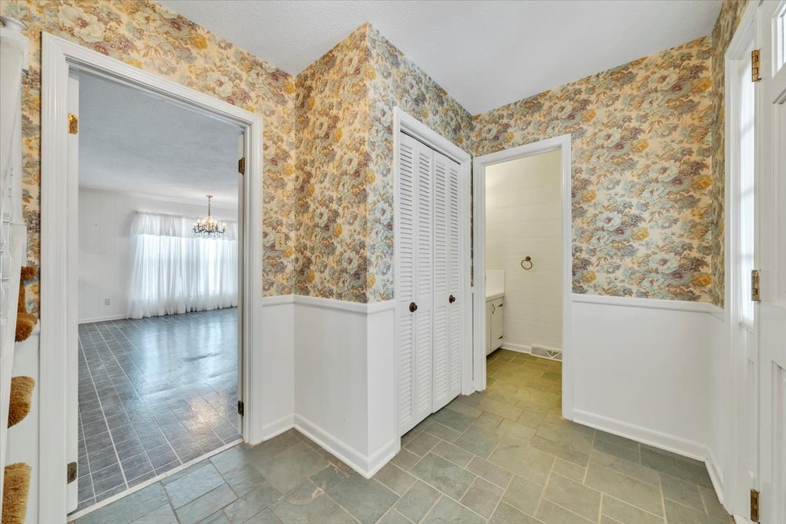 Image for 1807 Sam Lions Trail Real Estate Auction