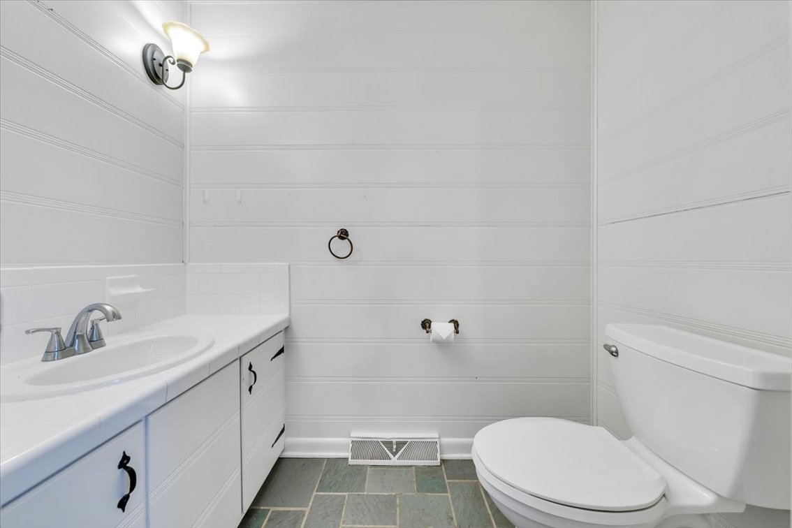 Image for 1807 Sam Lions Trail Real Estate Auction