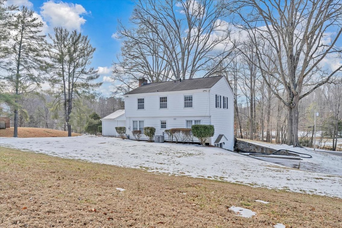 Image for 1807 Sam Lions Trail Real Estate Auction
