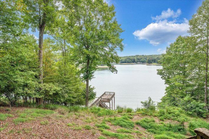Image for 200 Sterling Circle Real Estate Auction