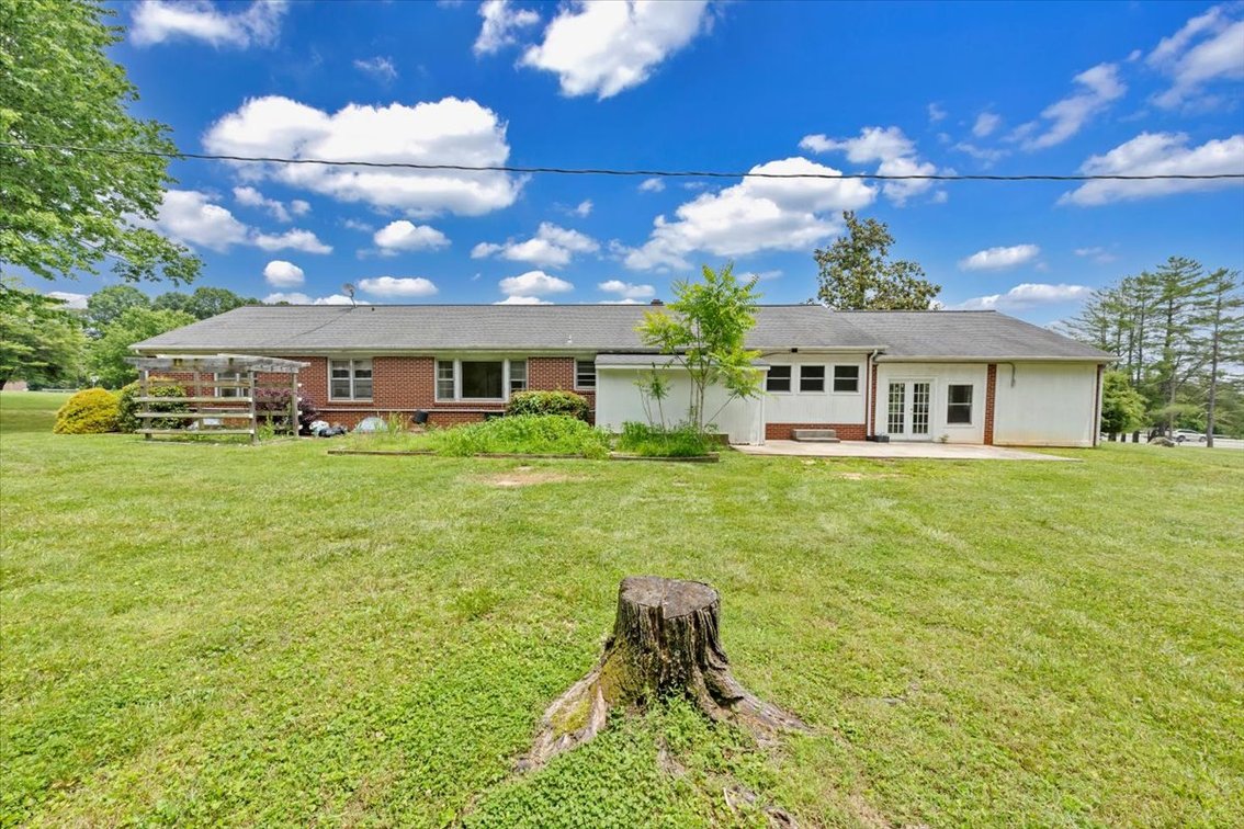 Image for 19503 Virgil H Goode Hwy Online Real Estate Auction