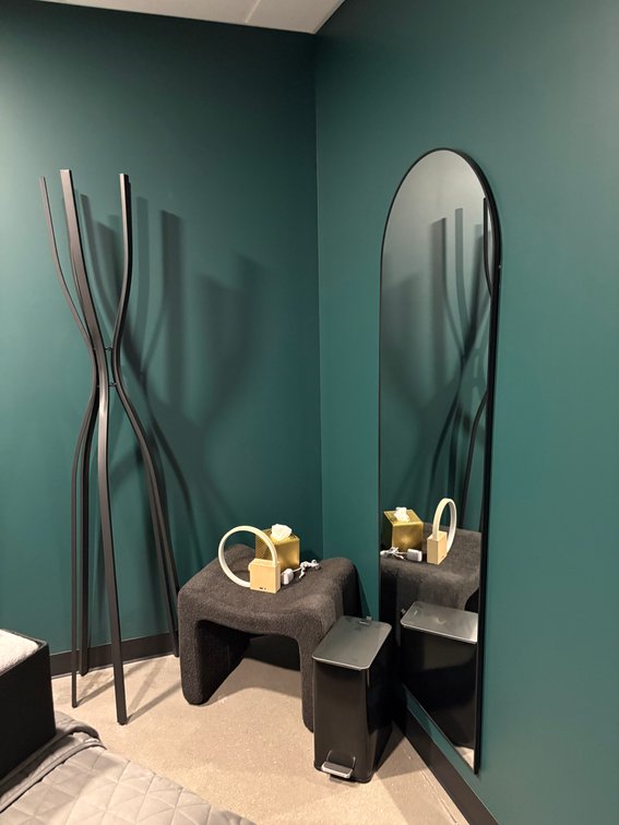 Image for Holistique Business Liquidation 2026