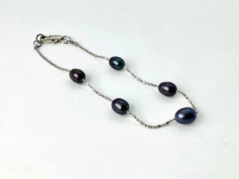 Image for October Jewelry 2024
