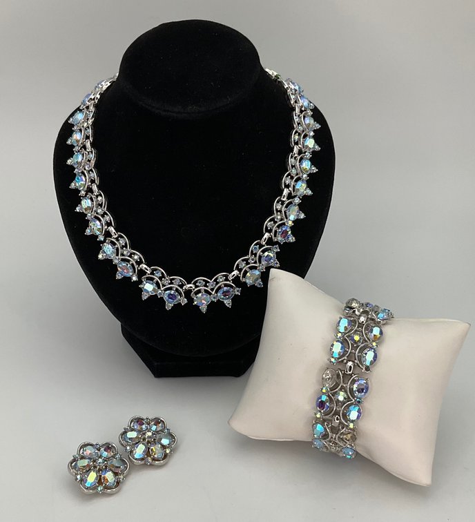 Image for Glitz & Glam for Mom & More! - May Jewelry 2025