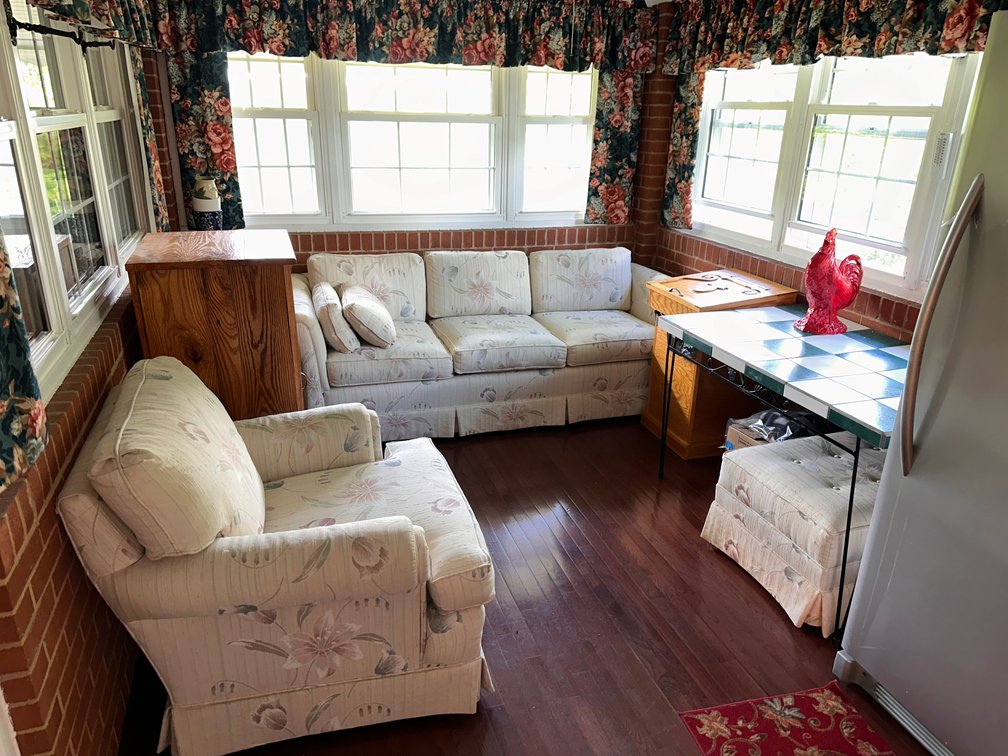 Image for Living Estate of ARTIST Jo Anne Agnor Madison Heights Va