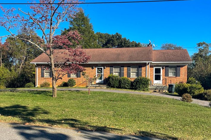 Image for 5836 Quaker Pkwy, Lynchburg, VA 24502