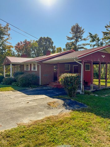 Image for Gretna Single-Family Home Auction