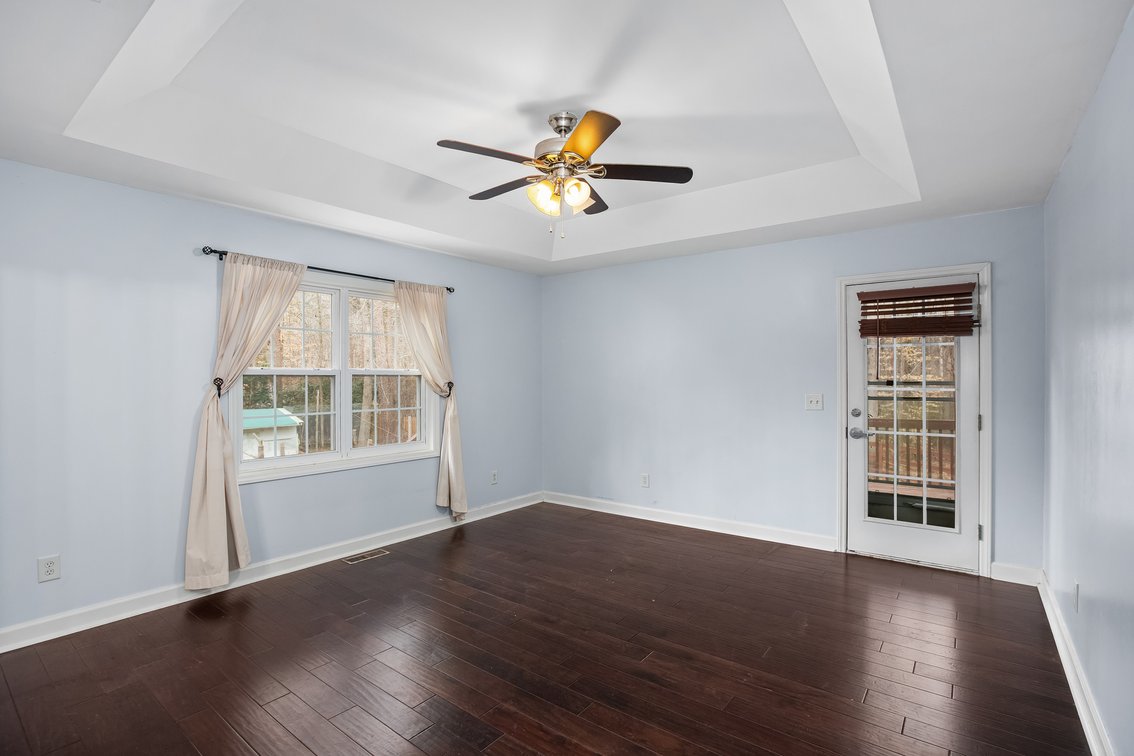 Charming Pleasant Garden Home on Spacious Lot with Large Shop