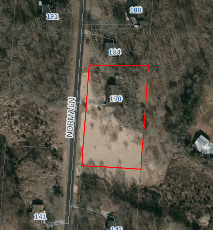 Advance Brick Rancher Auction