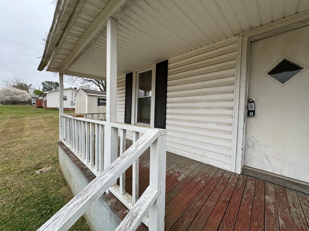 Hickory Home Auction