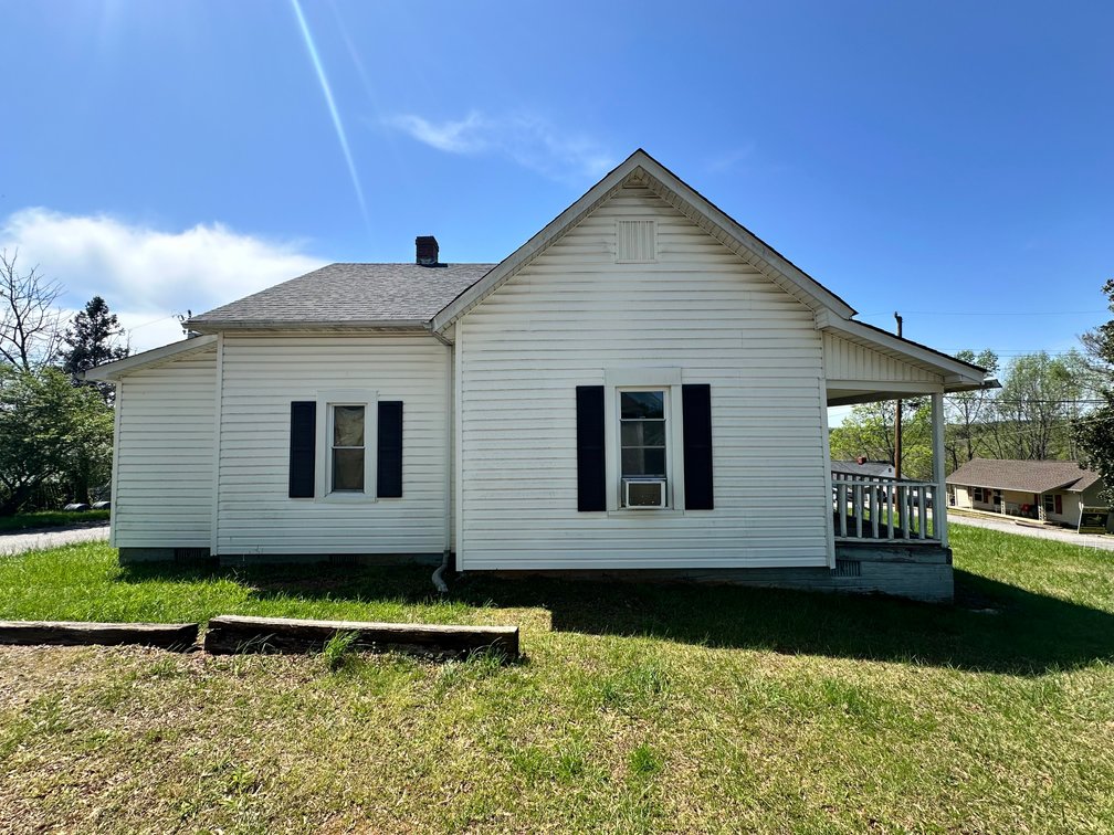 Hickory Home Auction